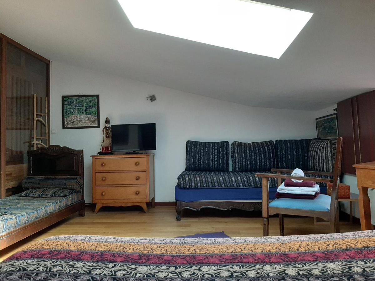 Chambres D'Hotes Le Petit Siam : Le Calme En Centre Ville Clermont-Ferrand Luaran gambar